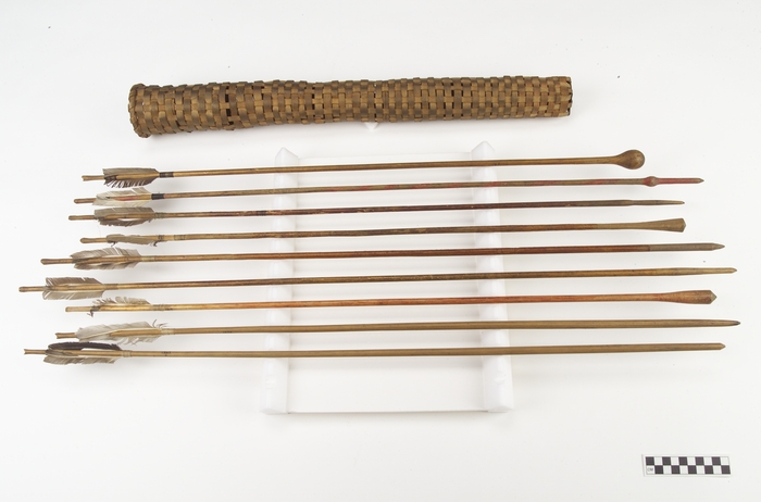Image of a Seneca quiver and arrows